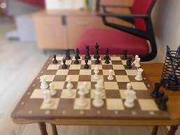 Casa Terra is Near Hillside Area Airport Beach