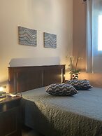 Casa Terra is Near Hillside Area Airport Beach