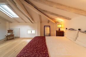 Attic Persichetto With Stunning View of Bologna
