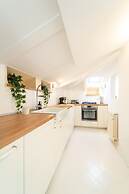 Attic Persichetto With Stunning View of Bologna