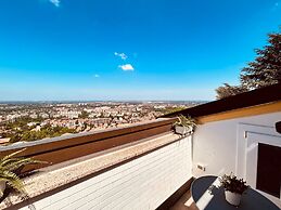 Attic Persichetto With Stunning View of Bologna