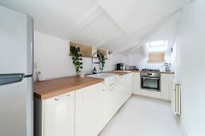 Attic Persichetto With Stunning View of Bologna