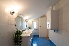 Attic Persichetto With Stunning View of Bologna