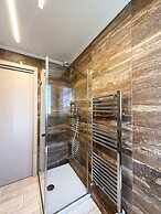 Bilocale Moderno e Confortevole con Terrazzo