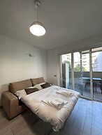 Bilocale Moderno e Confortevole con Terrazzo