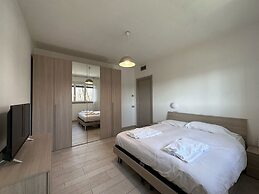 Bilocale Moderno e Confortevole con Terrazzo