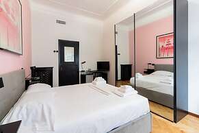 Elegante e Ampio Appartamento in Porta Romana