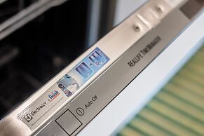 Stylish Apartment With Terrace and Swimming Pool