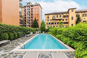 Stylish Apartment With Terrace and Swimming Pool