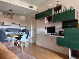 Stylish Apartment With Terrace and Swimming Pool