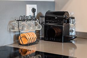 Stylish Apartment With Terrace and Swimming Pool