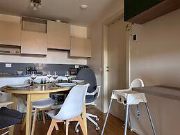 Stylish Apartment With Terrace and Swimming Pool