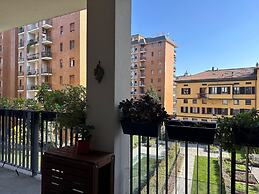 Stylish Apartment With Terrace and Swimming Pool