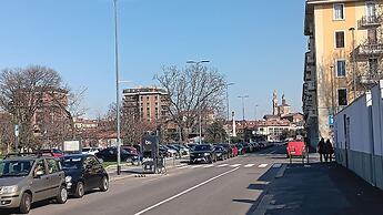 Stylish Apartment With Terrace and Swimming Pool