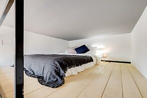 Cozy Penthouse With Stunning View Balcony