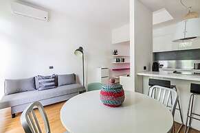 Casa Watt Stylish Apartment With Balcony