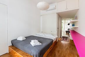 Casa Watt Stylish Apartment With Balcony