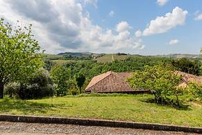 Panorama Villa Nestled Among the Vineyards Langhe