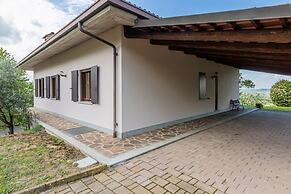 Panorama Villa Nestled Among the Vineyards Langhe