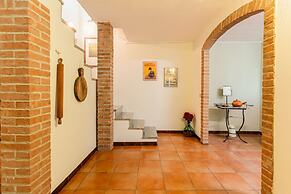 Panorama Villa Nestled Among the Vineyards Langhe