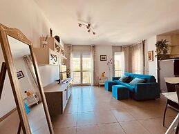 Modern and Peaceful Apartment With Balcony