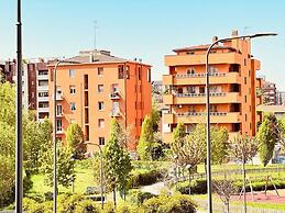 Modern and Peaceful Apartment With Balcony