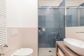 Casa Isella Stylish and Tranquil