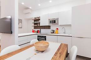 Casa Isella Stylish and Tranquil