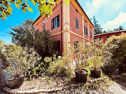 Suite Persichetto by Bologna Iconic Hillside