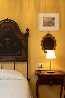 Suite Persichetto by Bologna Iconic Hillside