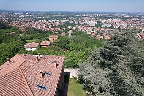 Suite Persichetto by Bologna Iconic Hillside