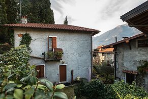 Loppia Bay by Wonderful Italy