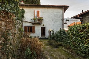 Loppia Bay by Wonderful Italy