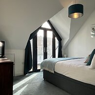 Retallick on Morrab- Parking- Near Promenade