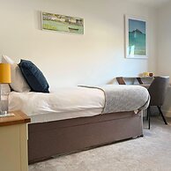 Retallick on Morrab- Parking- Near Promenade