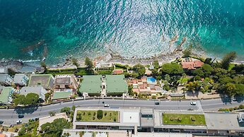 Sky & Sea Apartment by Wonderful Italy