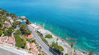 Sky & Sea Apartment by Wonderful Italy