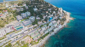 Sky & Sea Apartment by Wonderful Italy