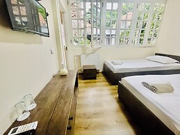 Bonvoyage Rustaveli Ave