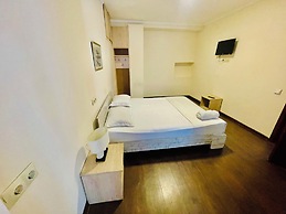 Bonvoyage Rustaveli Ave