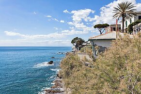 A Few Steps from the Sea