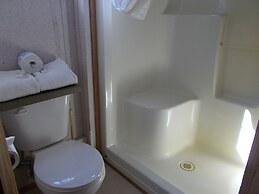 Arctic Homestead Suite 2