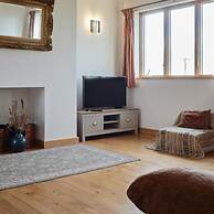 Triskele Detached Characteristic Home Sleeps 10