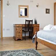 Triskele Detached Characteristic Home Sleeps 10