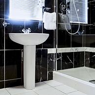 Triskele Detached Characteristic Home Sleeps 10