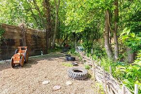 Woods Meadow Glamping