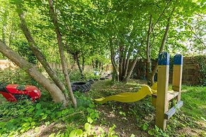 Woods Meadow Glamping