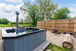 Woods Meadow Glamping