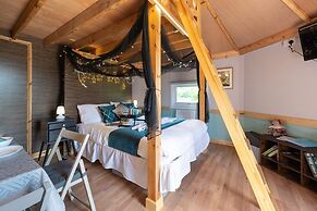 Woods Meadow Glamping