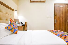 Fabhotel Amber Palace